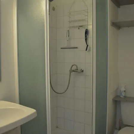 Cap D'agde, 1 Piece, 3 Personnes - Fr-1-249-326 Agde