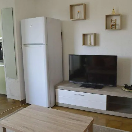 Cap D'agde, 1 Piece, 3 Personnes - Fr-1-249-326